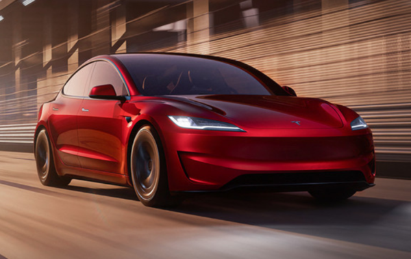 国产特斯拉Model 3P被指“中国特供” 多项参数相比美版缩水